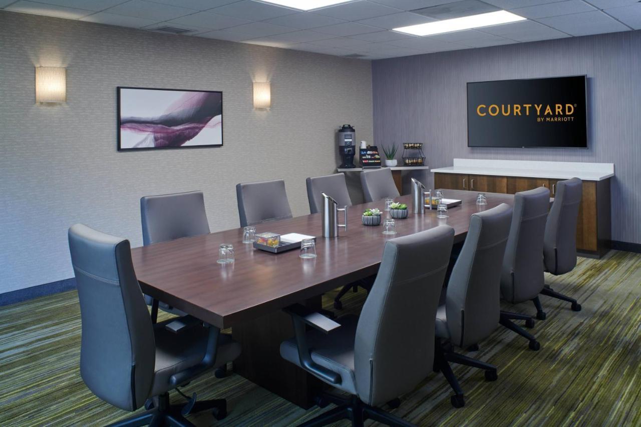 Courtyard By Marriott Indianapolis Castleton 호텔 외부 사진